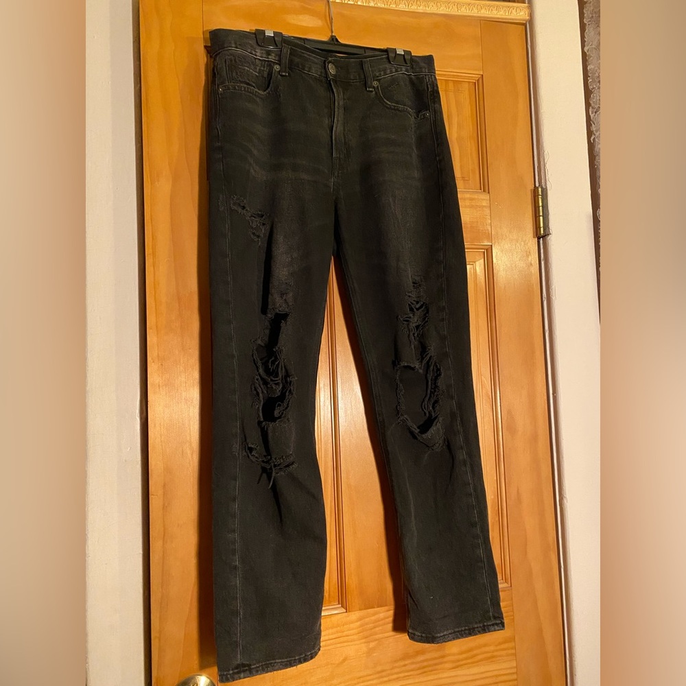American Eagle Mom Jeans Distressed
